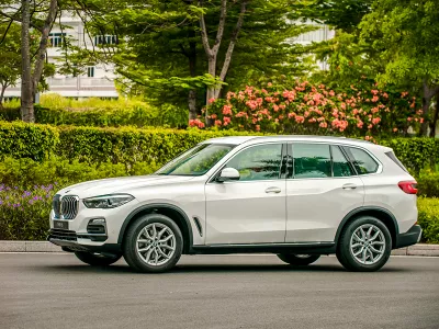 123oto THAY KÍNH XE Ô TÔ BMW X5 tận nơi